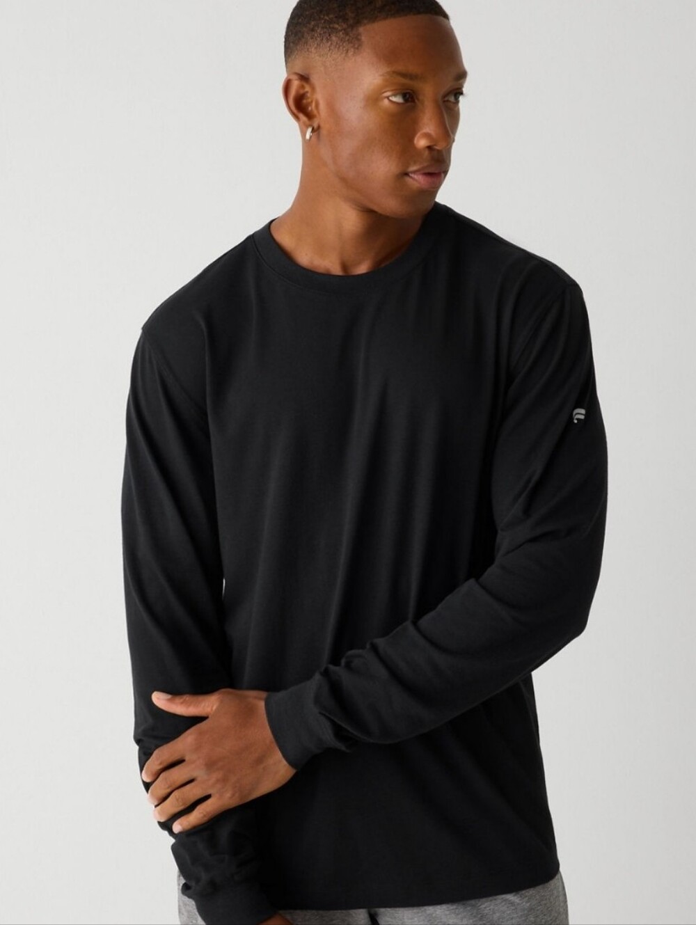 NWT Fabletics 24-7 Men's XL Black Long-Sleeve Crew Neck Tee- Shirt